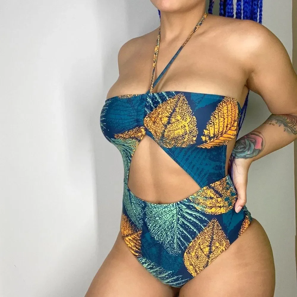 NWT Cupshe Green and Gold Leaf Print Center Cut Out Halter Neck Bikini Sz Medium